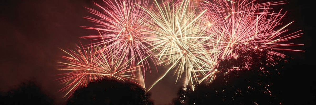 6P Marketing | Fireworks being shot in a dark night | 10 ways to celebrate a corporate anniversary